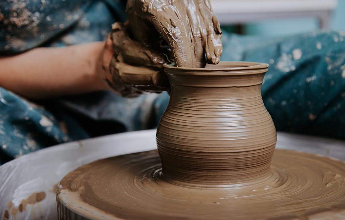 Throwing-on-a-Potters-Wheel_CO-Shutterstock.original